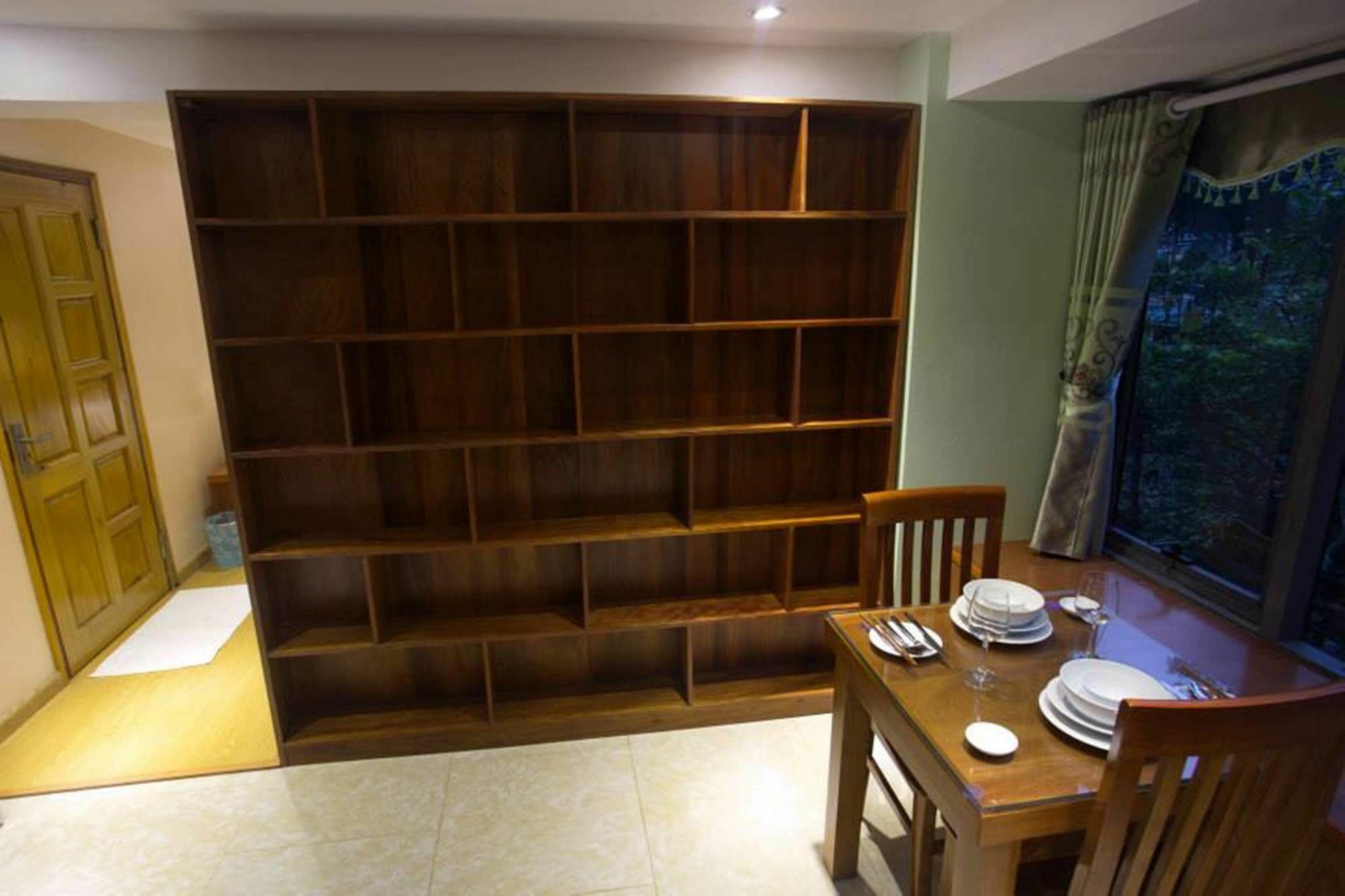 Poonsa Nguyen Phong Sac Appartement Hanoi Buitenkant foto