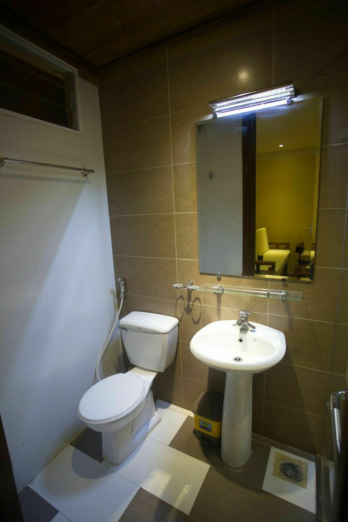 Poonsa Nguyen Phong Sac Appartement Hanoi Buitenkant foto